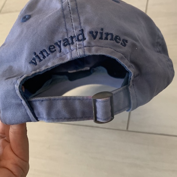 Vineyard vines hat - Picture 3 of 3